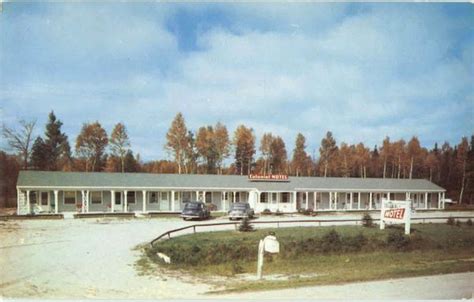 Colonial Motel Manistique, MI