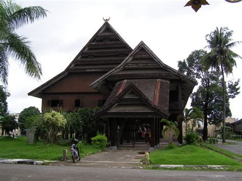 Rumah Adat Indonesia: Balla Lompoa - Makassar Gowa - Sulawesi