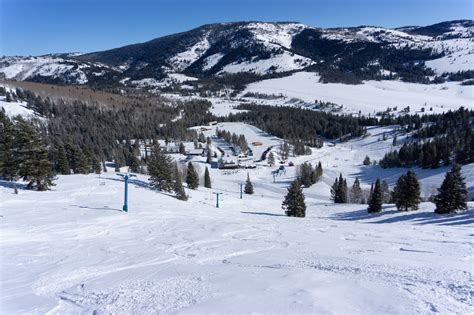 Beaver Mountain Review - Ski North America's Top 100 Resorts