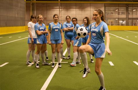 'Wolves' shares the fighting spirit of a teen girls' soccer team ...