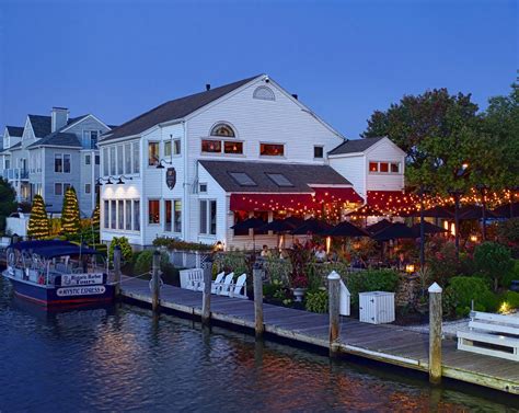 Evening at S and P Oyster Restaurant and Bar, Mystic, CT, Connecticut ...