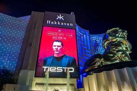 Hakkasan Nightclub Dress Code (What to Wear to Hakkasan) - FeelingVegas