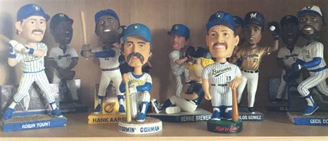 Milwaukee Brewers - Bobbleheads | Milwaukee brewers, Bobble head, Vault boy