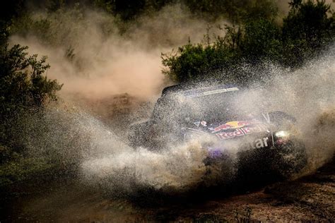 Nasser Al-Attiyah bows out of the 2013 Dakar Rally