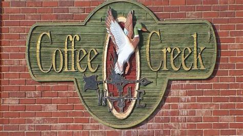 Coffee Creek Homeowners Meet After Golf Course Closure