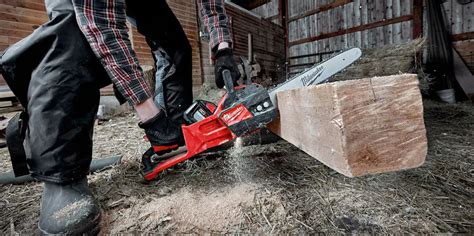 Milwaukee Chainsaw Review: Is The M18 Battery Saw Any Good?