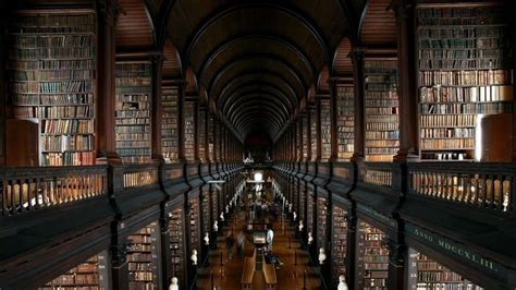 i Really Want A Library | Dark academia wallpaper laptop, Dark academia aesthetic wallpaper ...