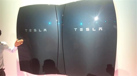 Tesla unveils a battery to power your home, completely off grid