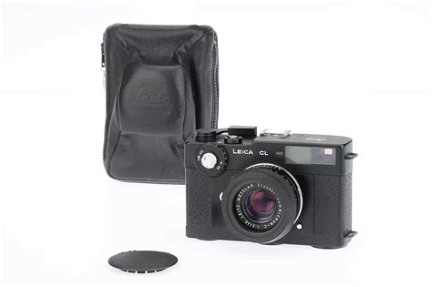 Lot 13 - A Leica CL Rangefinder Camera