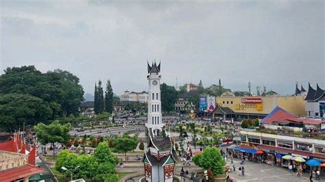 9 Tempat Wisata Bukittinggi Sumbar Wajib Dikunjungi, Ada Jam Gadang ...