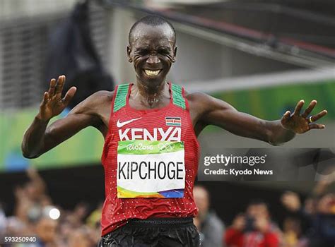 Eliud Kipchoge Olympics Photos and Premium High Res Pictures - Getty Images