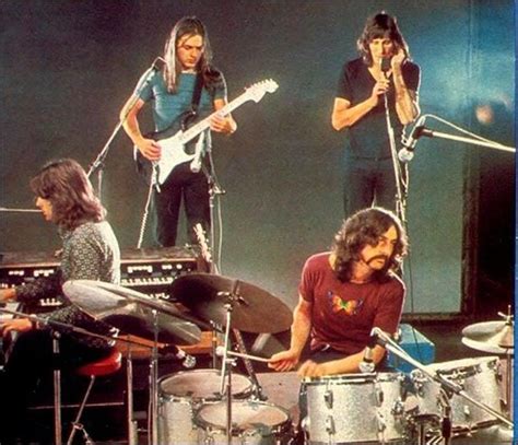 Pink Floyd recording 'Dark side of the moon', 1972 : r/OldSchoolCool