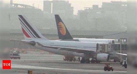 AAI: Surat airport capable of handling 40 flights a day | Surat News ...