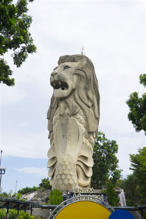 Merlion Statue at Sentosa Merlion Park in Sentosa Island Editorial Photo - Image of park ...