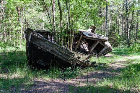 An Old Shipwreck or Abandoned Shipwreck. Stock Image - Image of nature, natural: 94475591