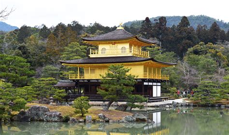 Kinkakuji Temple in Kyoto, Japan (Illustration) - World History Encyclopedia