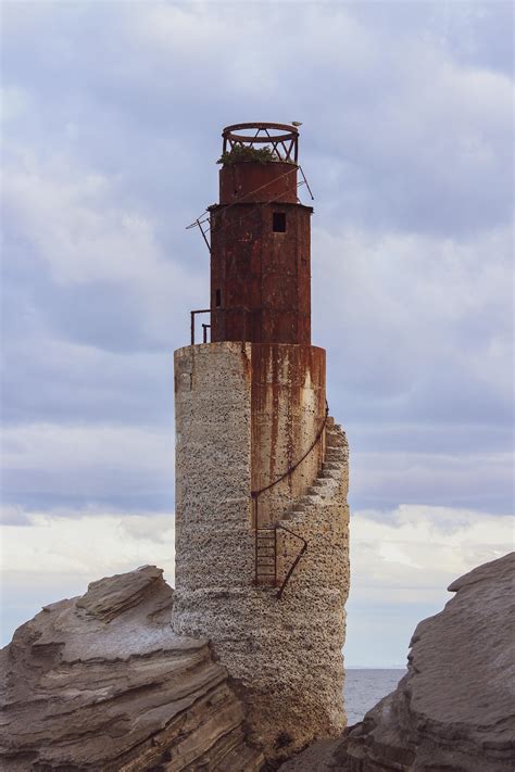 Lighthouse abandoned since 1909 : r/AbandonedPorn