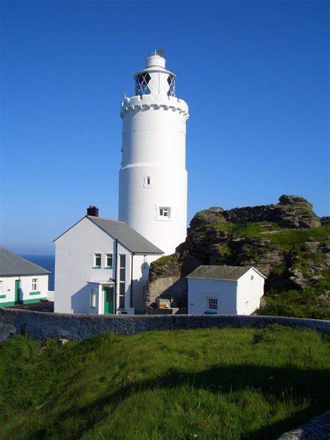 Start Point Lighthouse, Devon, England | Lighthouse, Beautiful lighthouse, Lighthouse light