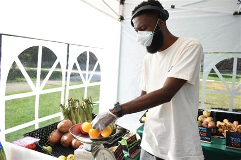 Here’s Every Farmers Market In Chicago This Summer