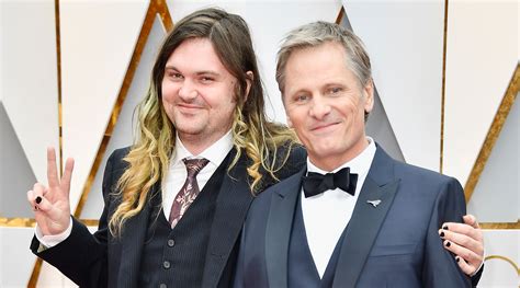 Viggo Mortensen Bring Son Henry to Oscars 2017! | 2017 Oscars, Henry ...