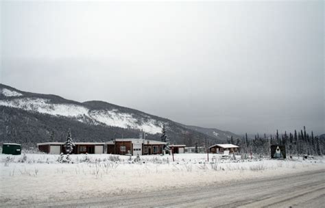 Rocky Mountain Lodge, Alaska Highway