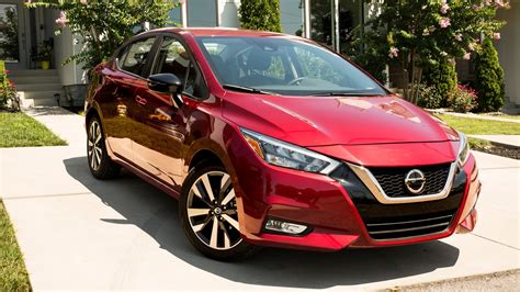 The 2022 Nissan Versa Is Still the Cheapest New Sedan You Can Buy | Edmunds