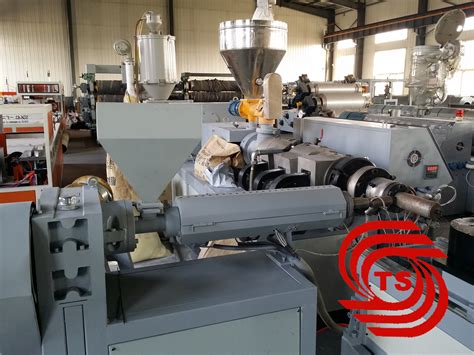 PE PP PVC Pipe Manufacturing Machine / Corrugated Pipe Making Machine