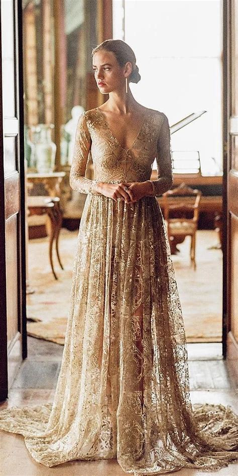 Gold Wedding Gowns: 18 Gowns + Faqs | Wedding dresses vintage, Colored ...