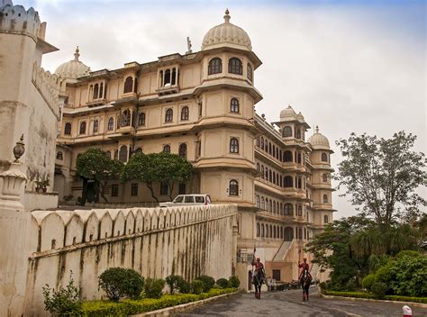 Udaipur: Every corner of this palace hotel narrates the story of its ...