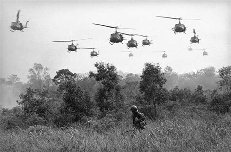 Vietnam War images (11) | Hovering U.S. Army helicopters pou… | Flickr