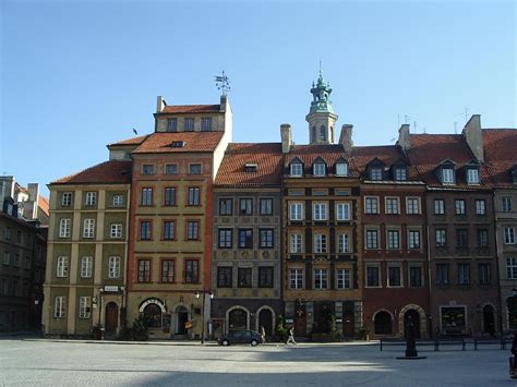 File:Old Town Warsaw.jpg - Wikimedia Commons