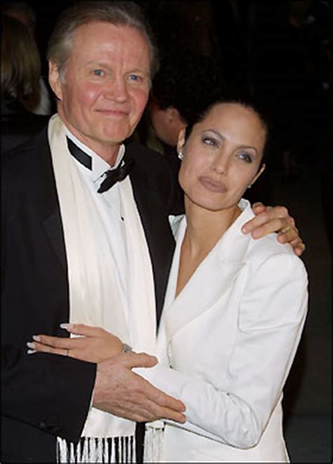 Angelina Jolie and Jon Voight Reunite - reviewstl