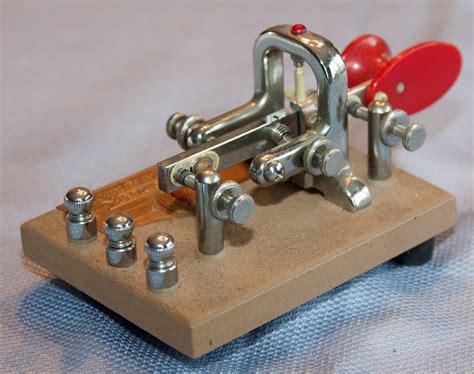 KD2UJ Telegraphy - Vibroplex Vibrokeyer