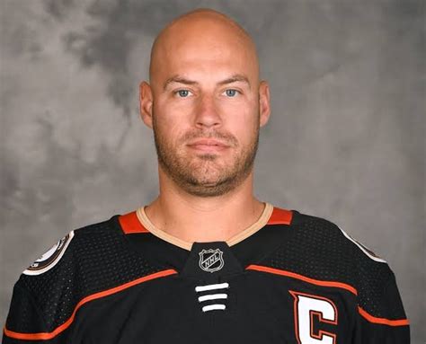 Ryan Getzlaf: Family| House| Net worth| Stanley cup - sportsjone