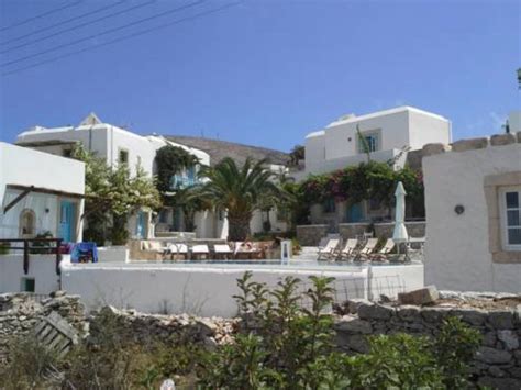 Ampelos Hotel, Chora Folegandros, Greece - overview