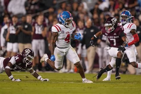 Judkins celebrates birthday with game-changing effort in win over Texas A&M - RebelGrove: Ole ...