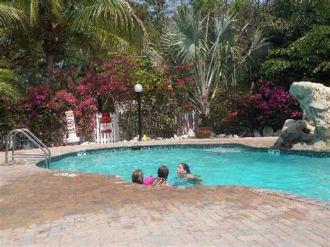 OCEAN VIEW INN AND SPORTS PUB - Updated 2024 Prices & Motel Reviews (Islamorada, FL)