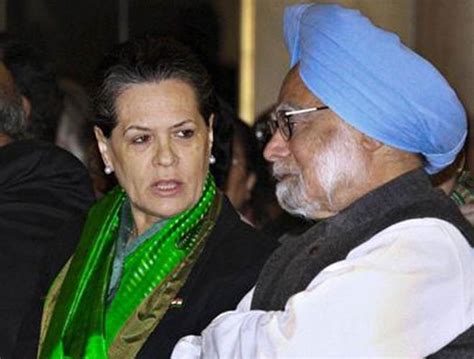 Sonia Gandhi, Manmohan Singh among Forbes top 20 power list - World News