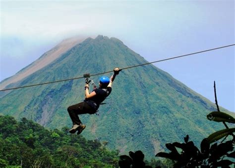 Arenal volcano tours from La Fortuna | things to do | Activities on you own