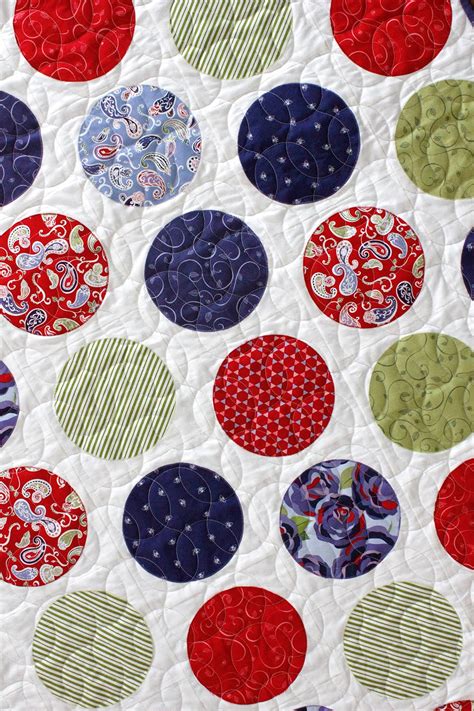 A Bright Corner: Simple Circles Quilt + Coming Up Roses Blog Tour