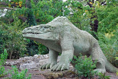 Crystal Palace Dinosaurs / Crystal Palace Dinosaurs | Penge Heritage - kfr-rndp1-wall