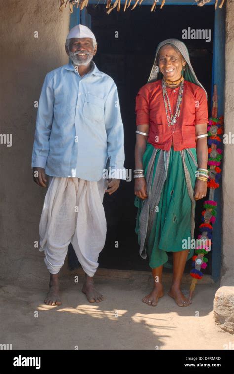 Close up of Bareli tribal couple. Rural faces of India Stock Photo - Alamy