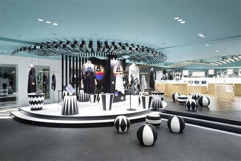 Seibu women’s fashion floor by Nendo, Tokyo – Japan » Retail Design Blog