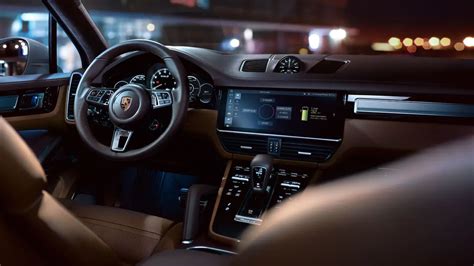 2021 Porsche Cayenne Interior Features | Porsche Ontario