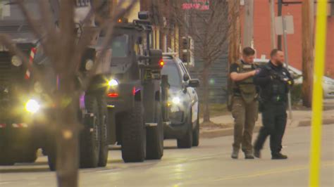 Man arrested following standoff in Appleton