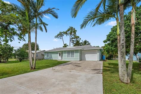 Hobe Sound, FL Real Estate - Hobe Sound Homes for Sale | realtor.com®