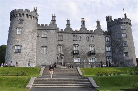 Kilkenny Castle – Aran Sweaters Direct