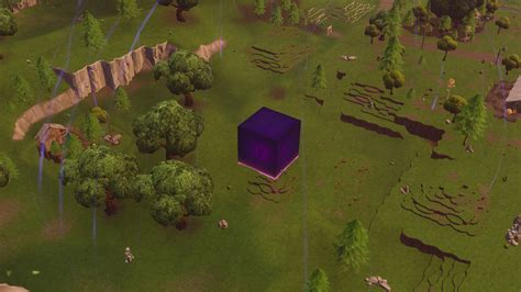 Fortnite’s mysterious, giant cube continues to do weird things - Polygon