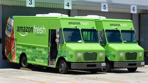 Amazon Envisions Delivery System of the Future With 3-D Printing Trucks ...