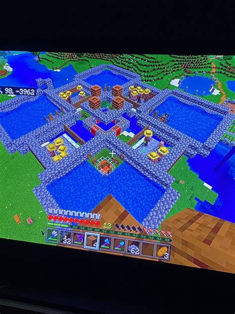 My Iron farm isnt spawning any golems - bedrock : r/technicalminecraft